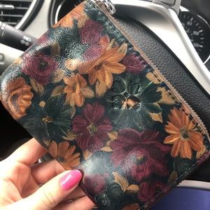 Patricia Nash wallet